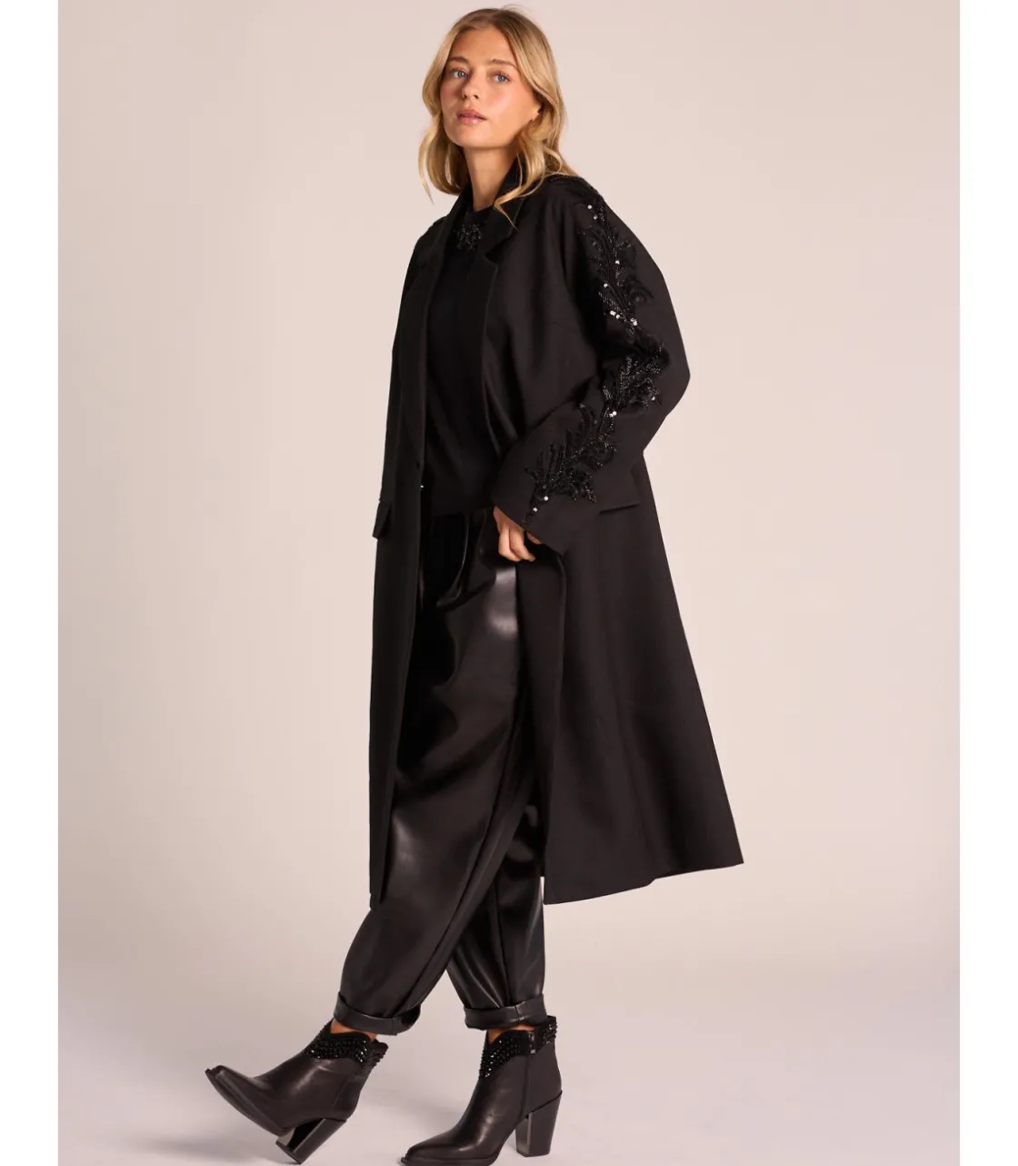 Alma en Pena Chaquetas|ABRIGO LARGO PEDRERÍA
