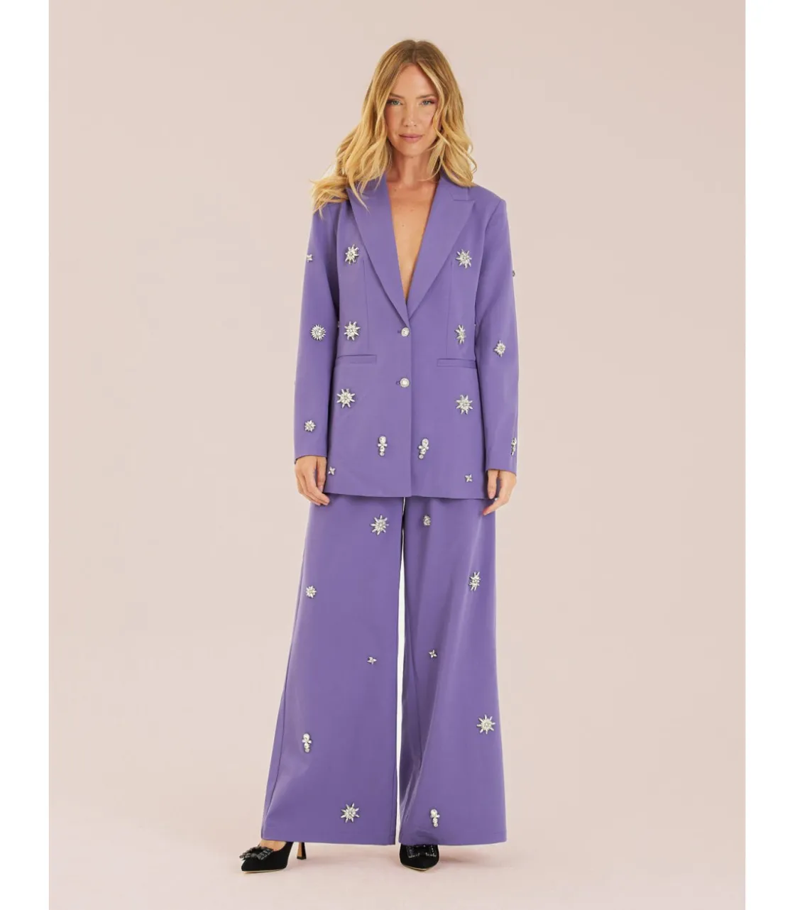 Alma en Pena Chaquetas|BLAZER CON ABALORIOS PEDRERÍA