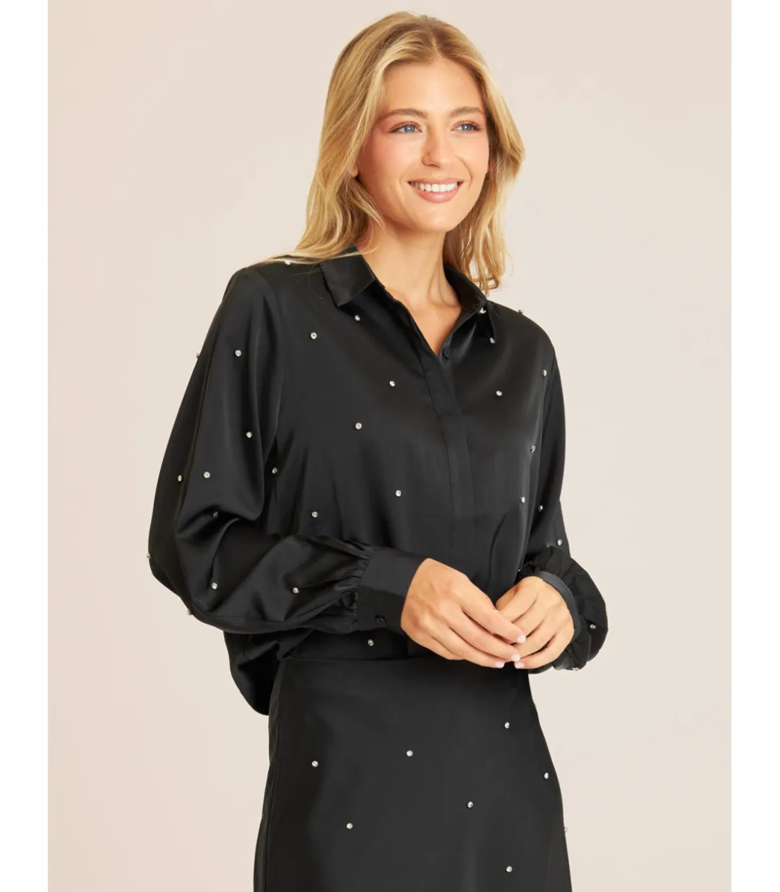 Alma en Pena Camisas|CAMISA SATINADA PEDRERÍA