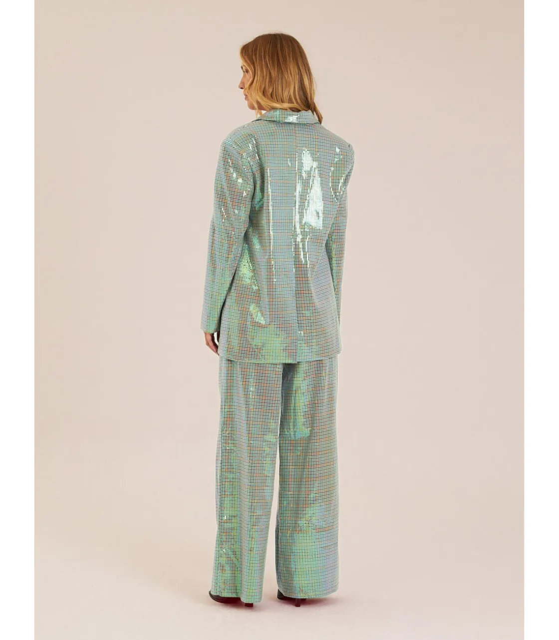 Alma en Pena Chaquetas|CHAQUETA CUBIERTA CON LENTEJUELAS