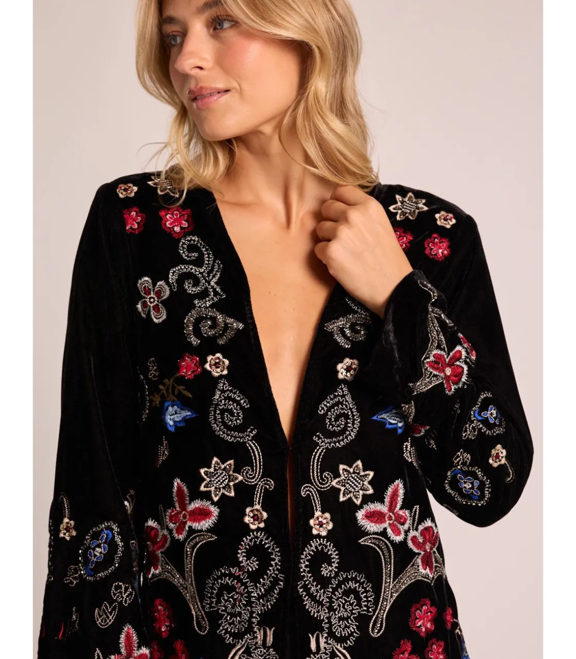 Alma en Pena Chaquetas|KIMONO TERCIOPELO BORDADOS