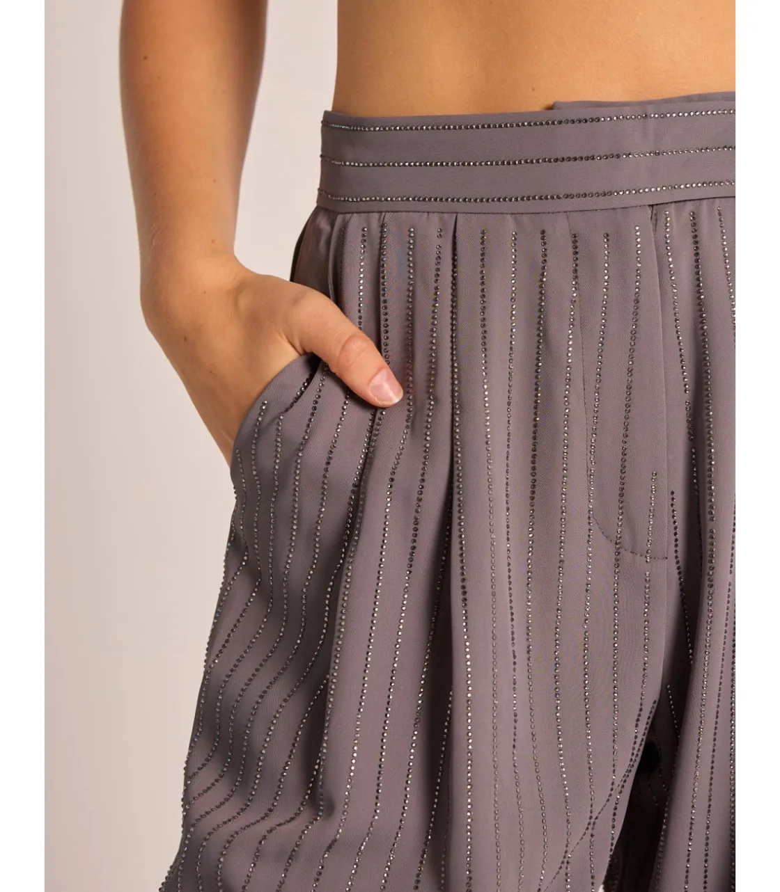 Alma en Pena Pantalones|PANTALÓN RECTO RAYAS PEDRERÍA